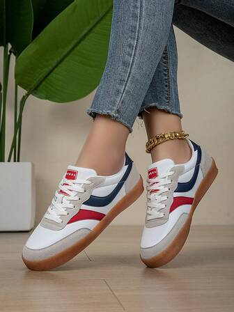 2025 春夏女士撞色系带休闲运动鞋，复古百搭透气轻便跑步运动鞋，适合学生和情侣