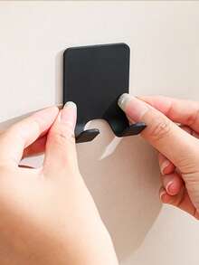 1 pieza/4 piezas Soporte para afeitadora, se puede afeitar sin hacer agujeros, montado en la pared, con almacenamiento para cable de corriente y enchufe, ropa, bolso. Gancho multiusos para enchufe, gancho manual sin taladro para afeitadora, soporte de almacenamiento para maquinilla.