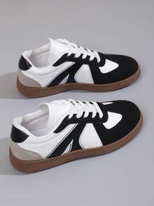 Women's Autumn Retro Sneakers, 2025 Spring New Versatile High-Top Casual Flat Soft-Soled Outdoor Running Shoes - Black - View 4