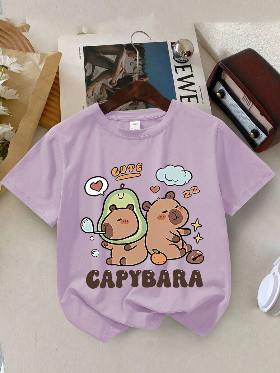 Camiseta de manga corta con cuello redondo y estampado de capibara de dibujos animados para niñas, camiseta casual para primavera y verano - Morado - Ver 1