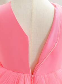 Robe de fête de la Saint-Valentin en tulle avec papillon pour bébé fille, jupe à volants gonflés, convient pour le premier anniversaire, le mariage, le banquet, la scène ou les célébrations de fêtes