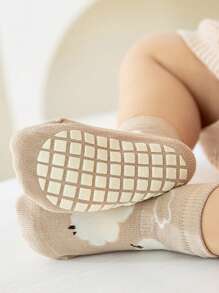 5 par skarpetek antypoślizgowych z kreskówek dla niemowląt i małych dzieci, miękkie i ciepłe skarpetki do chodzenia w pomieszczeniach, odpowiednie do codziennego noszenia przez dzieci