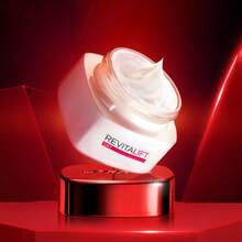 L'Oreal 欧莱雅 RevitaLift 保湿经典日霜（面部和颈部）1.7 盎司/50 毫升