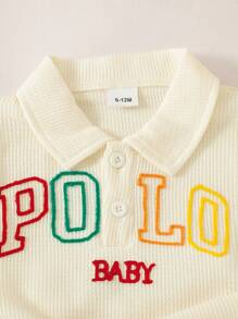 2 piezas Camisa polo bordada con letras y pantalones cortos de gofre para niño pequeño, estilo universitario, primavera/verano, versátil