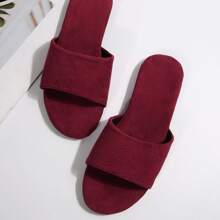 Women's Maroon Plush Slippers, Flat Indoor & Outdoor Sandals For Daily Wear