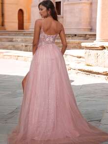 闪亮蕾丝高开叉细肩带舞会礼服 A 字形 V 领女士正式晚礼服 网眼幻觉 3D 亮片花朵贴花返校节礼服 拉链后背派对礼服 婚礼宾客礼服，长袍