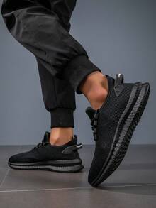 男士黑色轻便透气网眼休闲运动鞋，薄底一脚蹬户外/度假风格鞋 - 黑色 - 查看 4