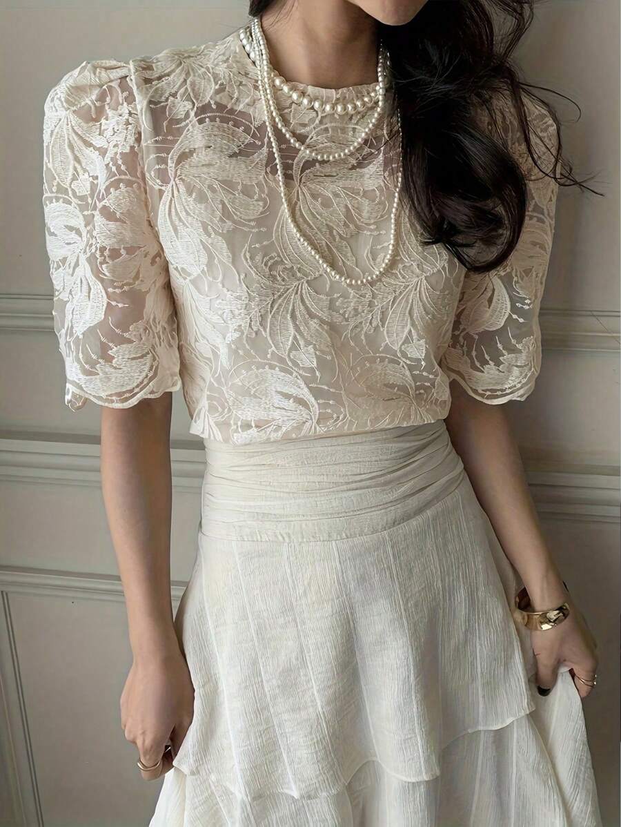 1pc Women's Elegant Lace Blouse (Not Including Inner Top)