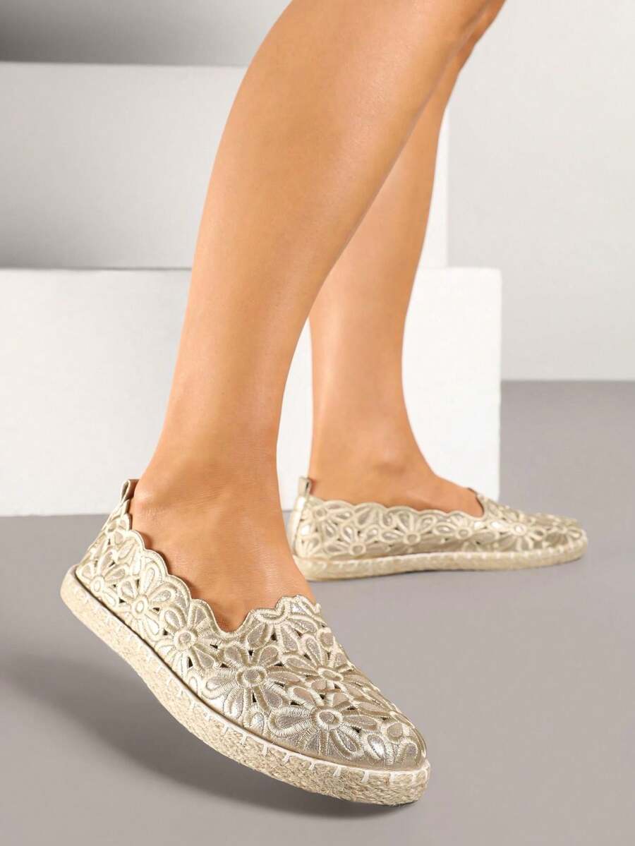 Vices Openwork Espadrilles I Blommönster Med Fläta - Guld - Visa 1