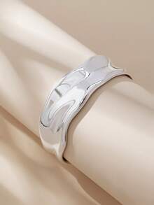 1pc Fashionable Jewelry Gold Asymmetrical Geometric Open Cuff Bracelet, Suitable For Holiday, Beach, Party, Daily Wear - Silver - View 4