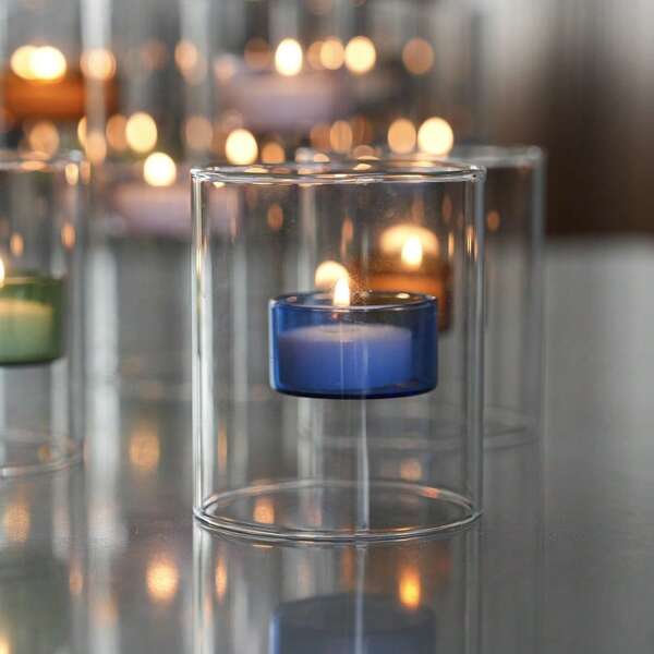 1 pieza Candelabro de vidrio de estilo europeo a prueba de viento, decoración de cena a la luz de las velas, soporte de vela colorido para uso doméstico