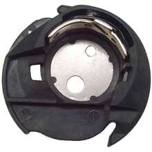 Caja de bobina de repuesto para máquina de coser Singer #Q6A0764000 para los modelos 3323, 4411, 4423, 5511, 5523 #416827001 - Q6A0764000 - Ver 1