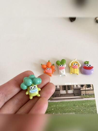 5 件卡通趣味蔬菜组合冰箱贴 - 3D 浮雕，款式多样，可爱的冰箱贴适用于节日装饰、办公室、厨房、白板、储物柜、洗碗机、家居装饰，也是送给朋友的绝佳礼物