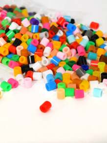 500 pezzi/confezione, perline forate da 5 mm, confezione supplementare per la realizzazione di gioielli, puzzle di perline forate, artigianato creativo, fai-da-te per gioielli, puzzle in massa, imballaggio di assemblaggio, adatto per bambini di età superiore ai 5 anni per realizzare opere d'arte a mano.