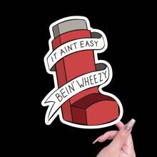 "It Ain't Easy Bein' Wheezy" Asthma Awareness Vinyl Bumper Sticker - Cartoon Inhaler Design, Self-Adhesive Decal For Cars, Trucks, Laptops, And Phones, Front Placement, Single Use, Glossy Finish School Supplies, Back To School