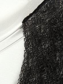 Blusa interior negra con mangas largas de encaje semitransparente de estilo camiseta delgada para mujeres, cuello en forma de A, camiseta interior sexy de tul calado y ajustada, top interior elegante y de moda con jacquard - Negro - Ver 8