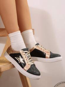 Damskie buty sportowe w dużych rozmiarach z cekinami, wytłoczonym wzorem w kratę i pentagramem, z okrągłym noskiem i sznurowaniem