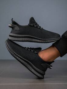 男士黑色轻便透气网眼休闲运动鞋，薄底一脚蹬户外/度假风格鞋 - 黑色 - 查看 3