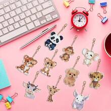 10 件钻石画钥匙扣套装 - 手工亚克力马赛克，可爱卡通设计 - 适合动物爱好者的完美节日/生日礼物或装饰 - 彩色 - 查看 7