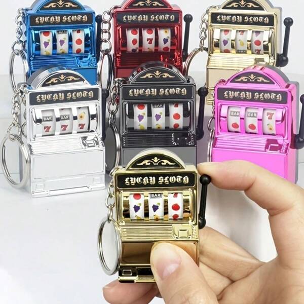 1 pieza Llavero con máquina de tragamonedas de moda, accesorio de plástico creativo para teléfono, accesorio único para bolso, adecuado para jugadores, juguete antiestrés, máquina de juego de azar en miniatura