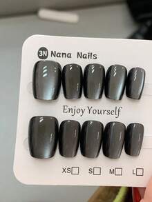 Bộ 40 móng tay giả ngắn thời trang hình mắt mèo - Hình dạng ba lê ngắn với màu bạc, hồng nhạt, đỏ và đen chuyển màu có nhũ - Có thể tái sử dụng, bao gồm keo dán và dũa móng - Hoàn hảo cho các bữa tiệc, vũ hội và trang phục thường ngày Đồ dùng làm móng - Nhiều màu - Xem 5