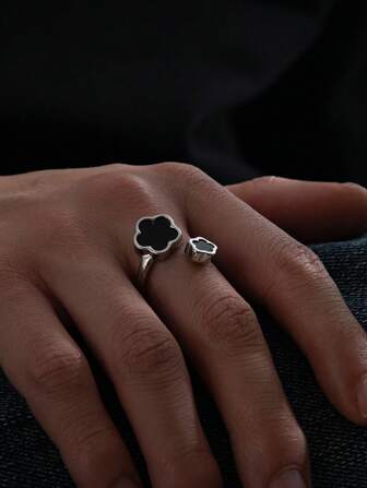 1pc Classic Elegant 5-Leaf Clover Design Men's Ring