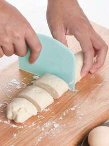 1pc/5pcs Cake Scraper, Cake Chopper, Plastic Cake Knife, Multipurpose PP Dough Divider, Home Baking Pizza Cutter, Cake Slicer, Kitchen Gadgets, Baking Tools