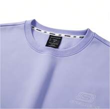 Skechers Sudadera tipo jersey con cuello redondo, forrada térmicamente y de colores variados, versátil