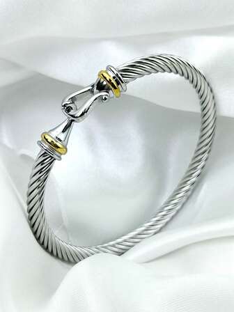 1 件时尚奢华优雅 18K 镀金不锈钢 5 毫米扭纹开口手镯，送给爱人的迷人珠宝礼物