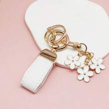 TTOBS 1pc Elegant Leather Key Chain With Lovely Flower Pendant - Durable, Fashionable And Multifunctional Keychain For Women - Variety Of Colors, Perfect Accessory And Gifting Idea For Car Owners
