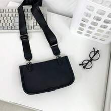 1pc Rhombic Pattern Iridescent Black Matte Leather Material Cover-Type Closure Fashion Men Messenger Bag/Chest Bag, Unisex, Suitable For Spring Cycling For Teenagers And Young People