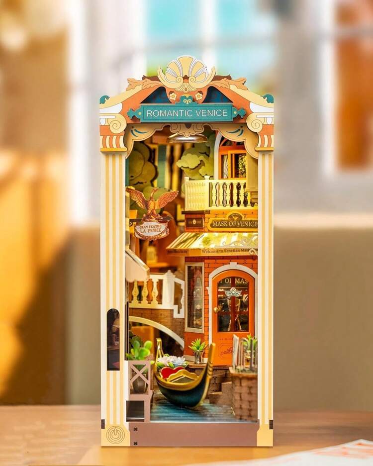 Robotime Kit serre-livres miniature Rolife DIY – Puzzle 3D en bois avec lumières LED, bibliothèque décorative pour adultes, cadeaux de Noël et d'anniversaire uniques pour femmes et hommes