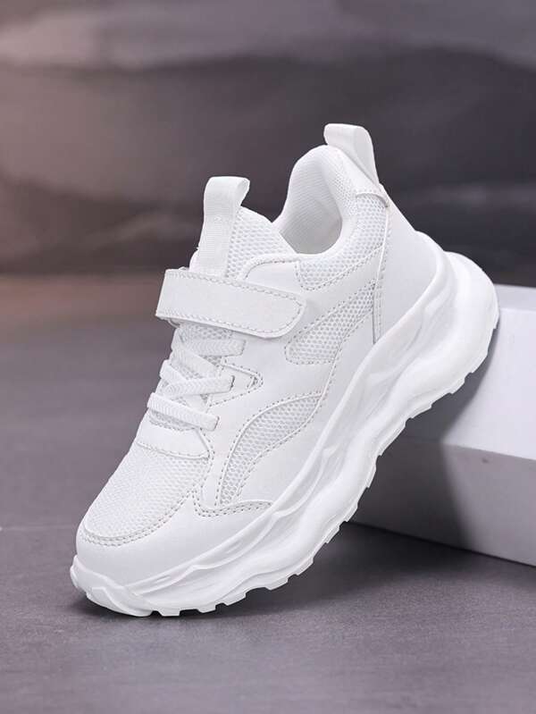 1 par de zapatillas deportivas blancas para niños, zapatos casuales con correa de de moda para jóvenes, nuevas zapatillas de running antideslizantes para niñas con malla de doble capa, transpirables, ligeras y cómodas para interiores/exteriores, adecuadas para uso diario o escolar de niños y niñas