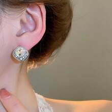 Andkiss 1 Pair French Exquisite Luxury Style Double-Sided Square Earrings - Square - View 6