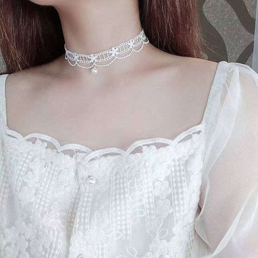 1pc Fashionable, Simplistic & Charming Lolita White Lace Hollow Pearl Pendant Choker Necklace, Suitable For Daily Wear