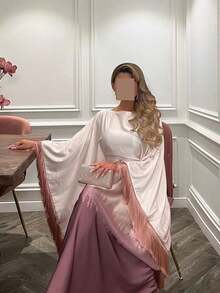 女士穆斯林仿丝绸渐变色连衣裙 - 白色至粉紫色渐变长袍，带流苏饰边，适合朴素场合 - 紅色 - 查看 3