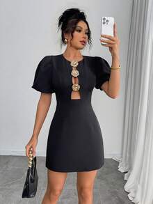 Hollow Floral Decorative Zip-Up Puff Sleeve Round Neck Woven Short Shift Dress - Black - View 3