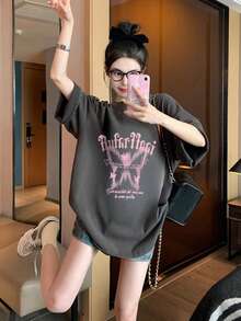 女士夏季休闲蝴蝶和口号印花宽松 T 恤 - 深灰色 - 查看 2