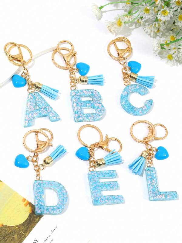 1 szt. Kreatywny, ręcznie robiony, dekoracyjny brelok z literą w kształcie serca, chwost, zawieszki do torebki i portfela, dekoracyjny brelok z literą do torby, zawieszka do samochodu dla kobiet, brelok zabezpieczający przed zgubieniem, prezent na powrót do szkoły dla uczniów, nauczycieli, kolegów z klasy, akcesoria samochodowe, urocze gotyckie smycze do torebek Y2k z uchwytem na identyfikator, akcesoria samochodowe, zawieszki do torebek