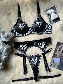 Heart Contrast Mesh Leopard Garter Lingerie Bra And Panties Set - Black - View 2