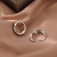 1 Pair Fashion Curved Silver Geometric Earrings, Suitable For Women's Daily Wear