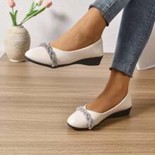 Women's Spring Low Vamp Slip-On Flat Shoes, New 2025 Model, Beige Soft Leather Loafers, Comfortable Wide Fit Round Toe Wedge Heel, Plus Size, Rhinestone Decor