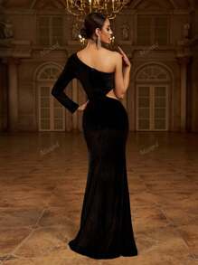 Missord Robe de soirée de velours noire à détail de strass et col asymétrique. Élégante robe de bal à manches longues pour cérémonie, mariage, dîner ou remise de diplôme