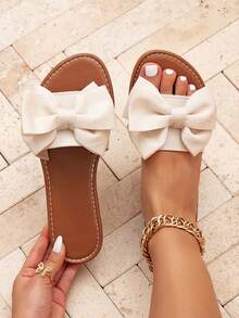 Girl's Fashion Bow Decor Plus Size Ladies Beach Slippers, Soft Sole Minimalist Personalized Flat Non-Slip Sandals, Valentine's Day Edition - Beige - View 7