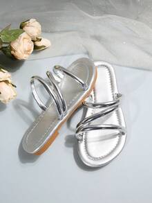 1 Pair Toddler Girls' Solid Shiny Slip-On Round Toe Slip-On PU Soft Sole Non-Slip Comfortable Casual Sandals, Suitable For 3-15 Years Old Boys & Girls, Home, Party, School, Beach, Spring/Summer 2025 New Arrival - Silver - View 4