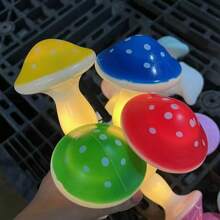 1Pack 8 LED Solar Mushroom Lights, Warm Light Sense Solar Ground Lawn Light, Villa Courtyard Garden Road Park, Outdoor Waterproof, Fairy Lights, Night Light New Year Holiday Party Wedding Christmas Decoration For Home Outdoors(Red Mushroom/Colored Mushrooms)