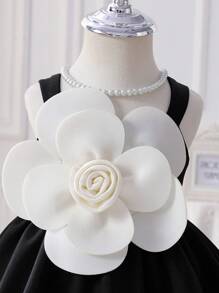 0 - 3 Years Baby Girls' Elegant Sleeveless Dress, Black Skirt With Oversized White Flower Accent