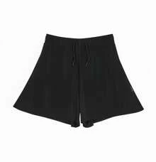 Skechers Damen Plissee Loose Fit Strick Shorts, modisch und bequem, Lässig mit Zugband Elastikbund, minimalistisch und elegant hochwertig
