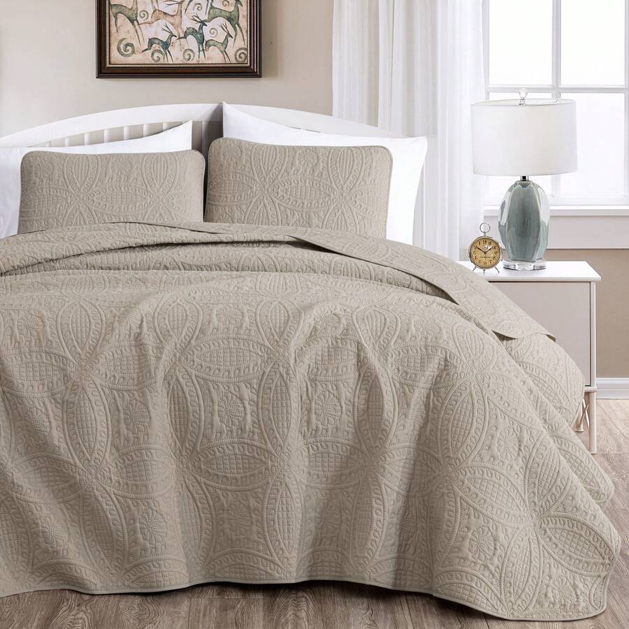 Austin Oversized Bedspread Set 3-Piece Ultrasonic Quilted Soft Lightweight Microfiber Coverlet For All Season - 卡其色 - 查看 1