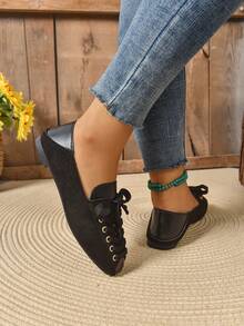 2025秋季时尚复古棕色平底休闲一脚蹬鞋，轻便透气，适合通勤和日常穿着